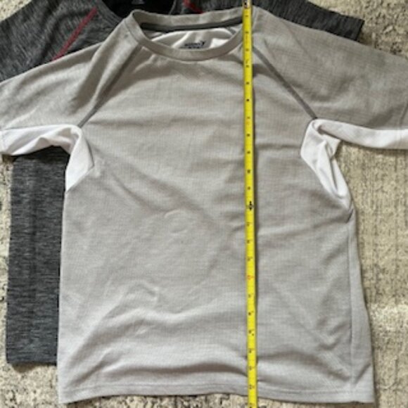 🧡3/15 Old Navy Active Go-Dry T-Shirt Bundle x 2 Gray Kids XL 14-16 - Picture 4 of 10
